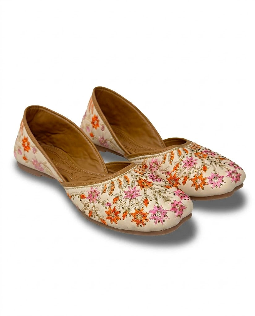 Floral Embroidered Juttis