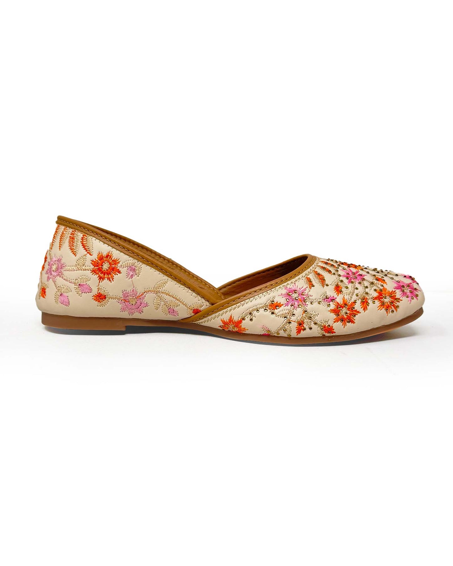 Floral Embroidered Juttis