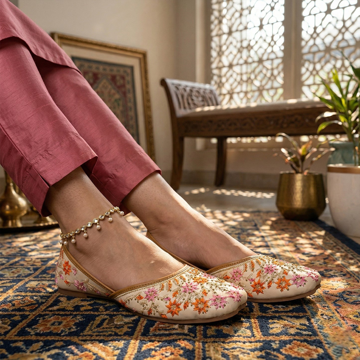 Floral Embroidered Juttis
