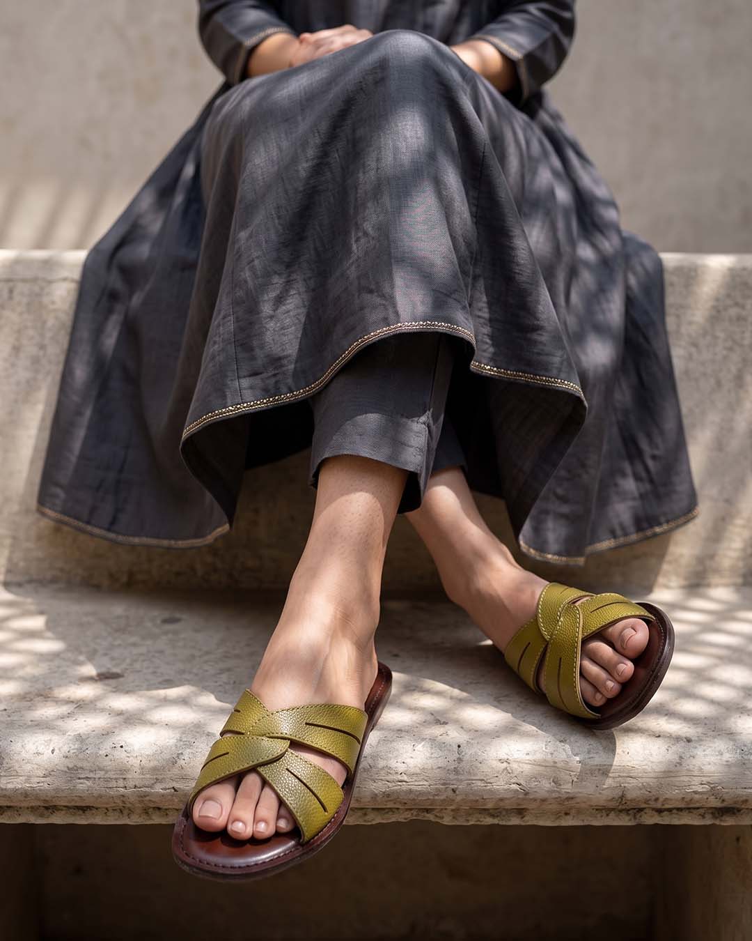 Posh Cross Strap Flats