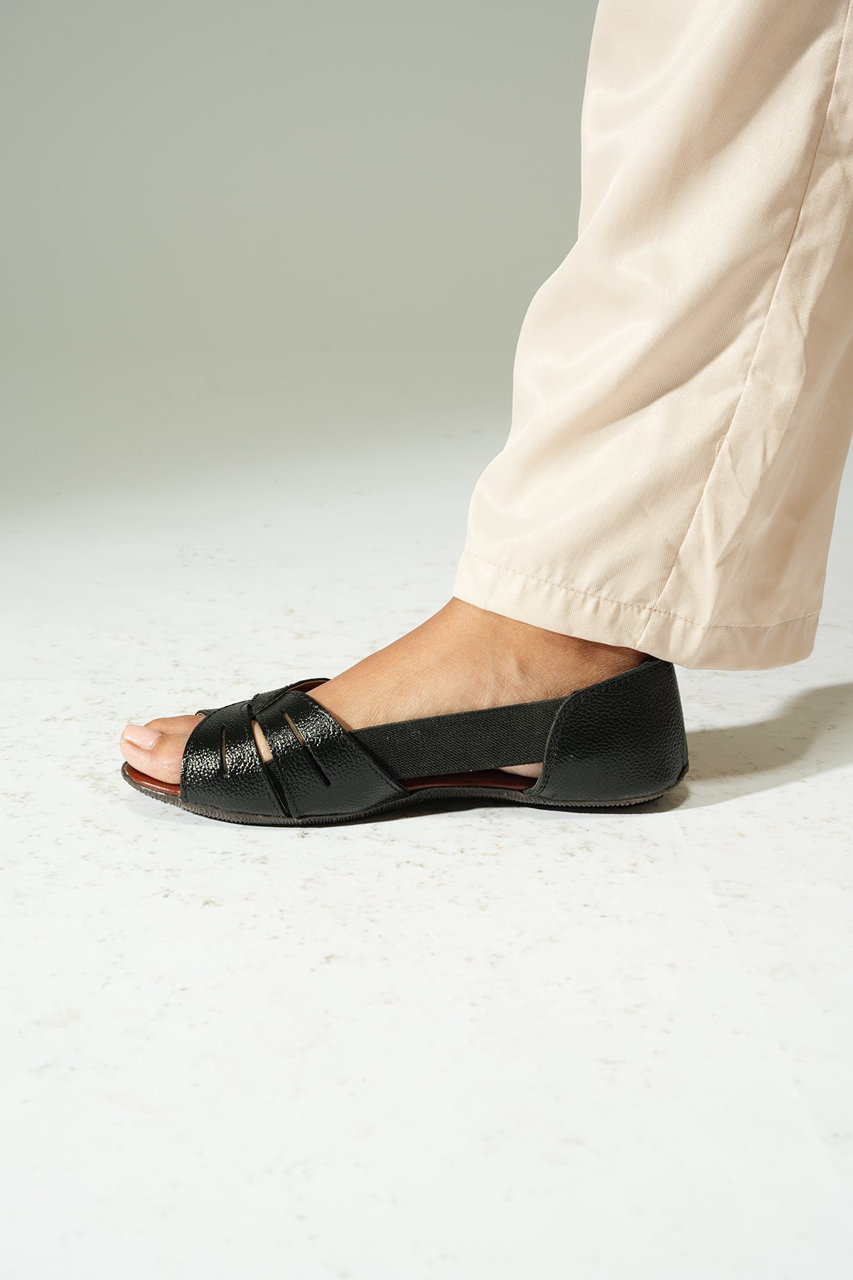 Posh Peep-Toes - Global Step - Flats